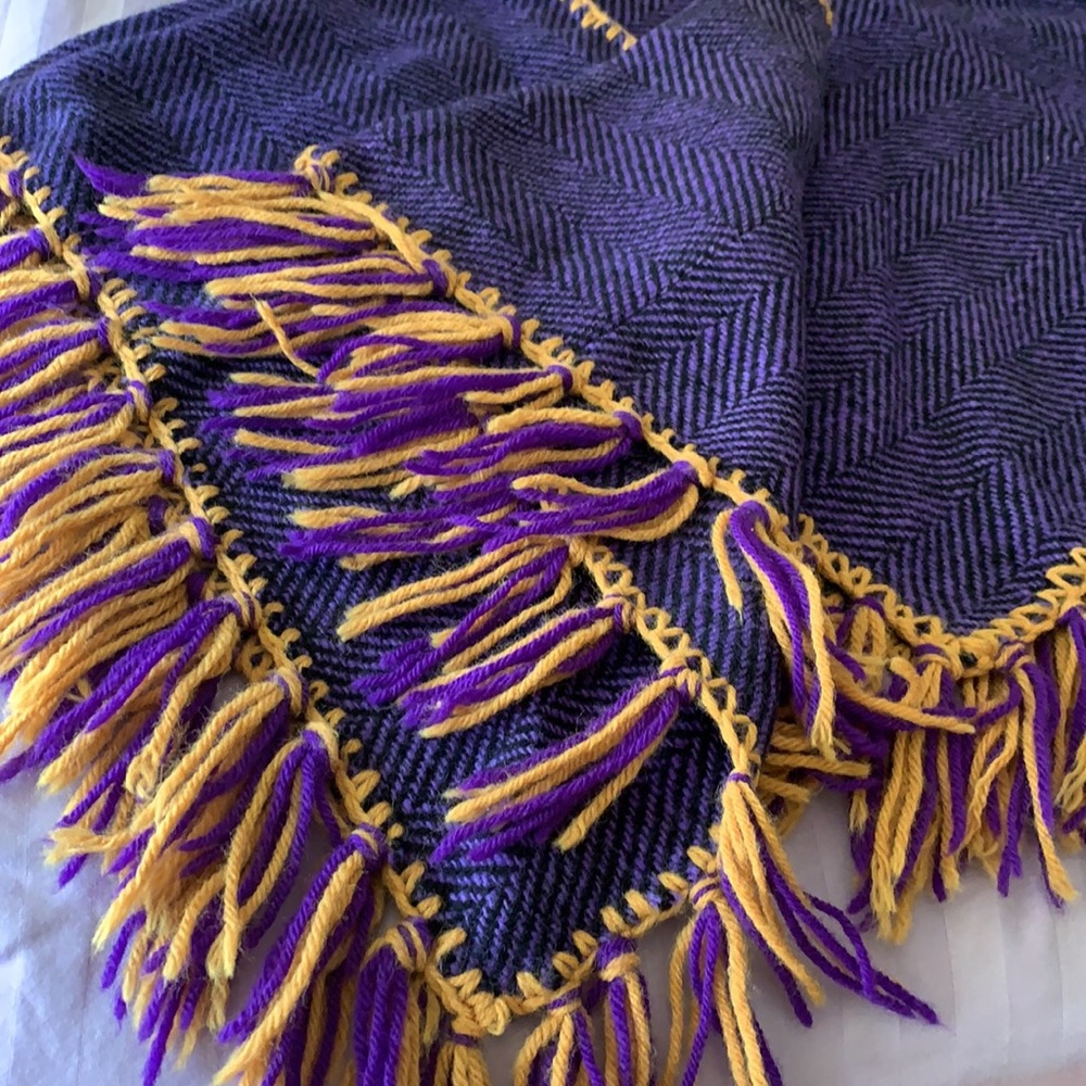 ❤️🔥 *** SOLD *** Artisan child’s poncho - handwoven in Quebec - Picture 8 of 10